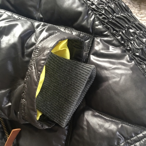 Eddie Bauer goose down jacket - Picture 2 of 6